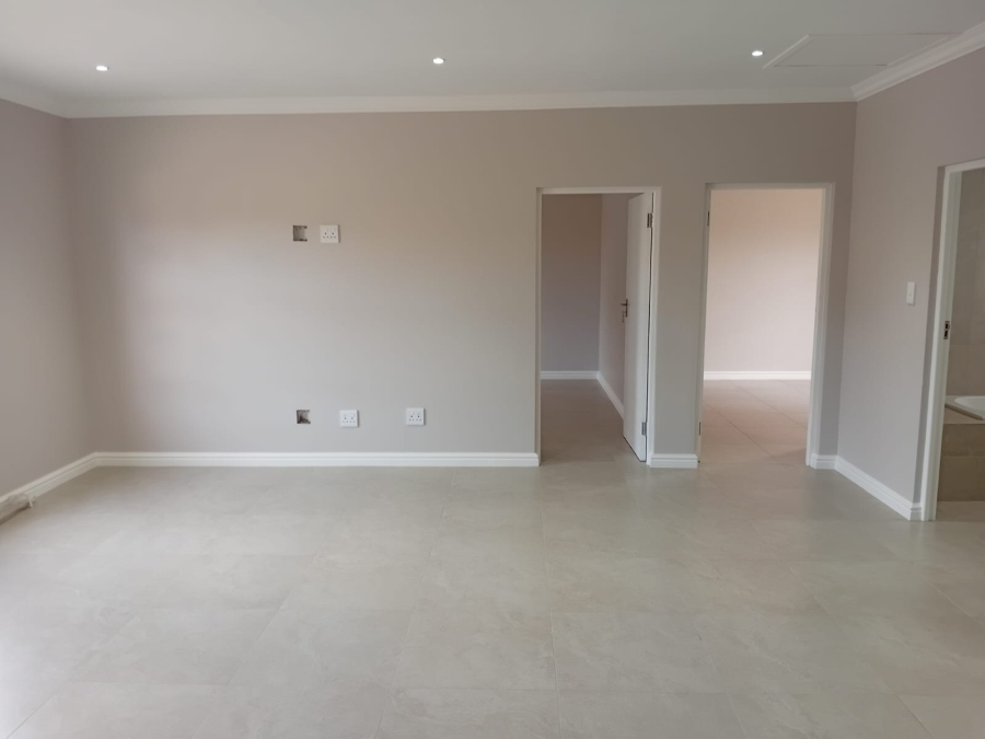 To Let 2 Bedroom Property for Rent in Cambridge West Eastern Cape